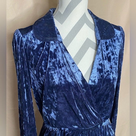 New ModCloth Large Blue Velvet Long Sleeve Dress - Picture 2 of 11